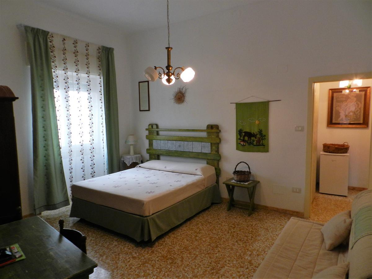 Casa Corte Con Terrazza Taviano  Eksteriør billede